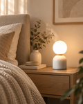 Biała lampa stołowa z marmurową podstawą i szklanym kloszem 21 cm
