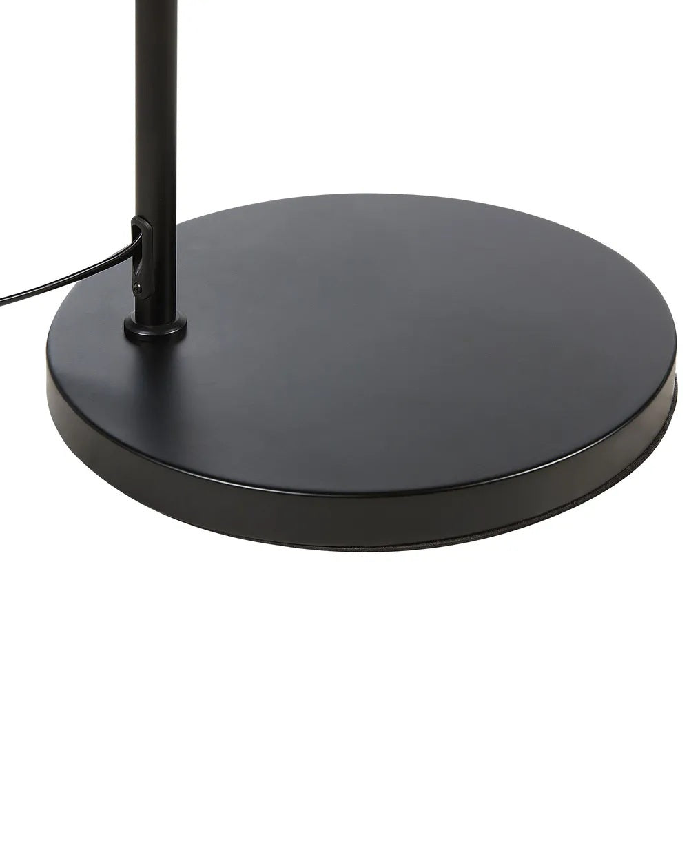 Rattanowa lampa podłogowa z ażurowym kloszem 165 cm